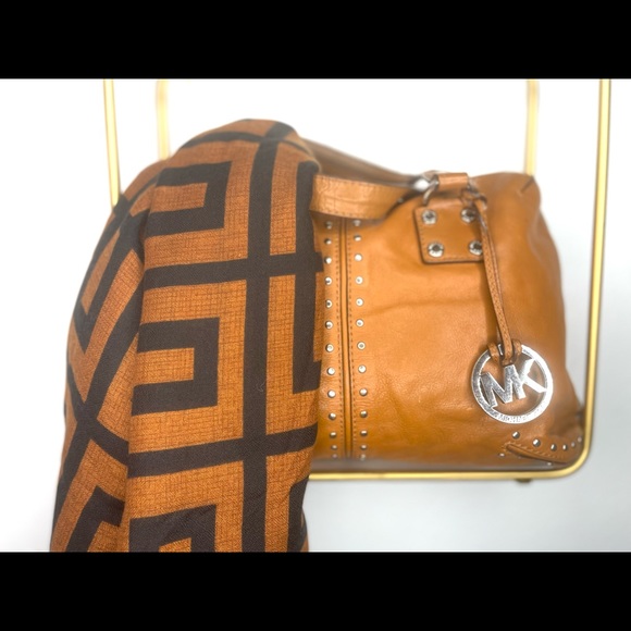 MICHAEL Michael Kors Handbags - Michael Kors Leather Purse